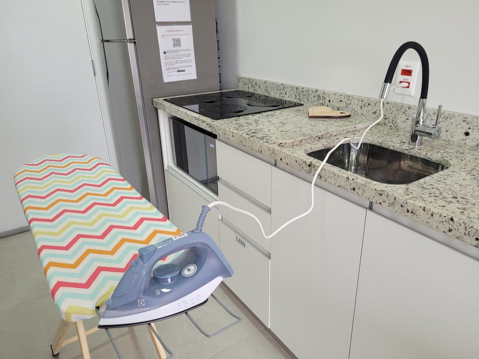 Studio Lux Ao Lado Da Puc Com Netflix Porto Alegre Exteriér fotografie